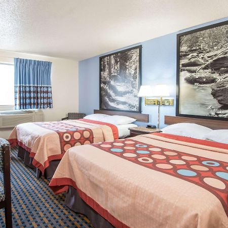 Hotel Super 8 By Wyndham Newcastle Zewnętrze zdjęcie