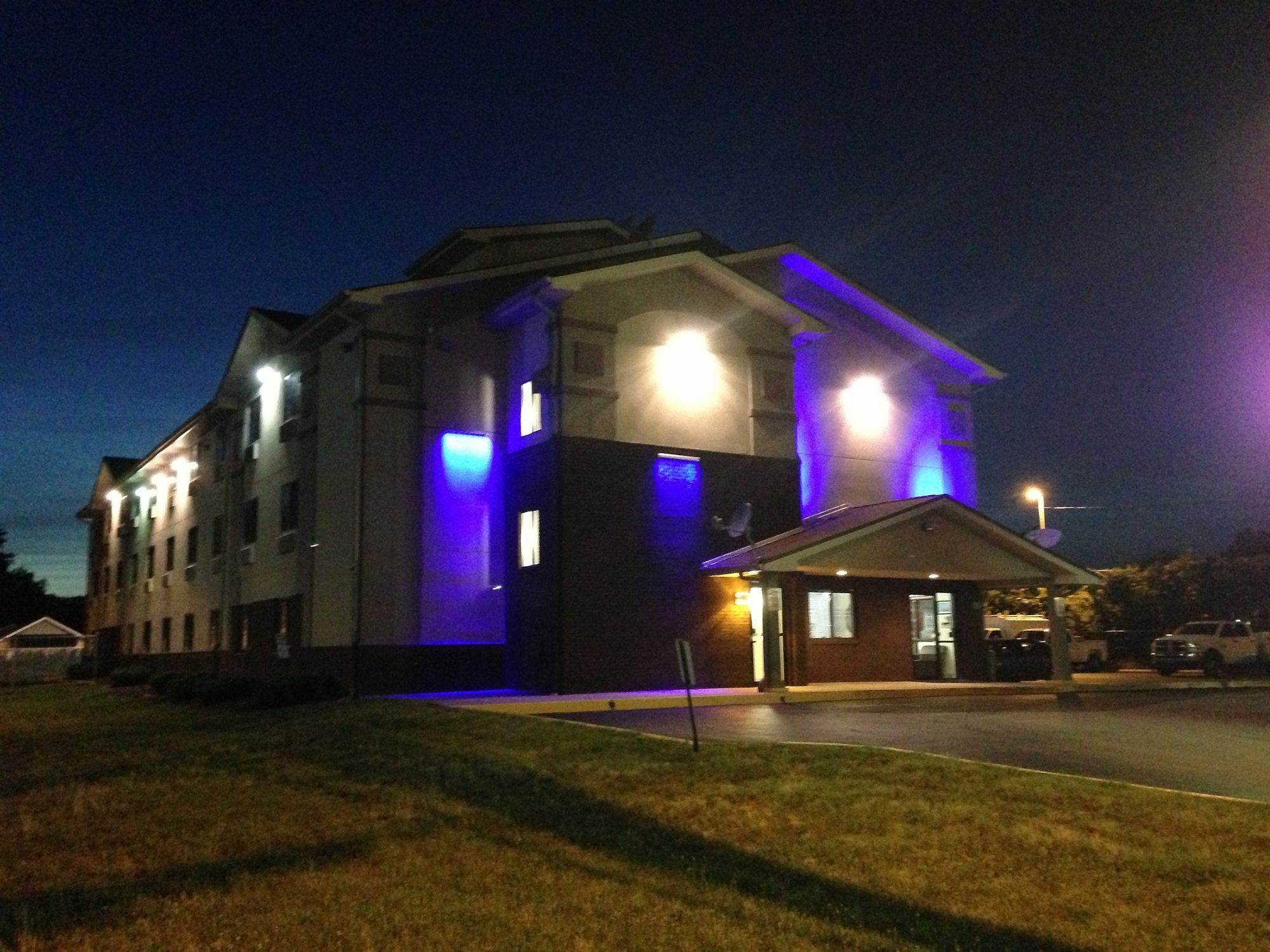 Hotel Super 8 By Wyndham Newcastle Zewnętrze zdjęcie